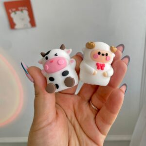 Sacapuntas de vaquita y oveja