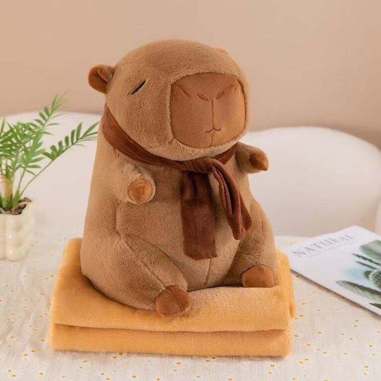 Peluche con cobija capybara